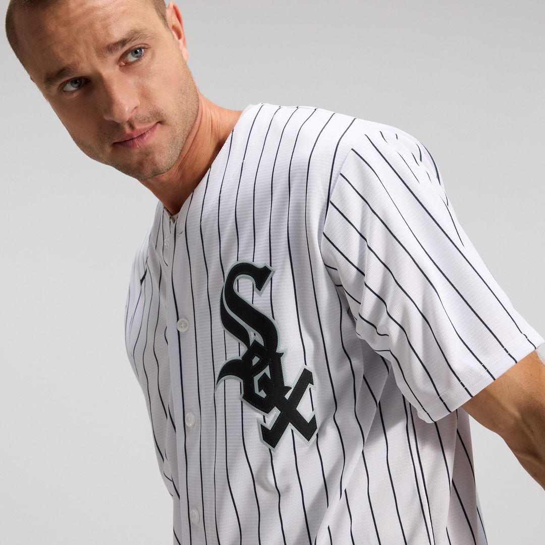 Chicago White Sox Nike Alternate Replica Team Jersey - Black Team Jersey Sports Fan Apparel