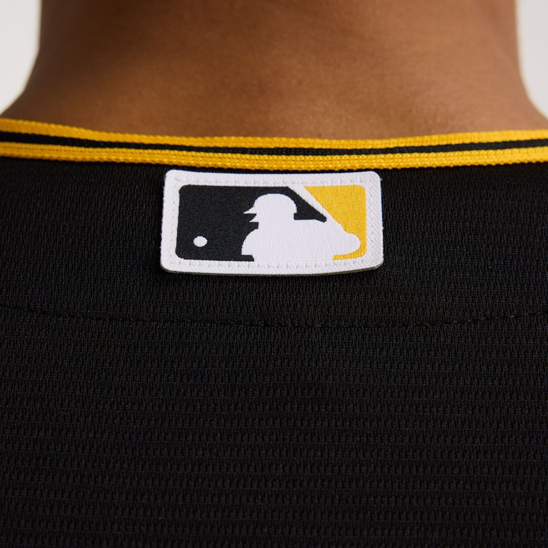 Pittsburgh Pirates Nike Home Replica Team Jersey - White Team Jersey Sports Fan Apparel